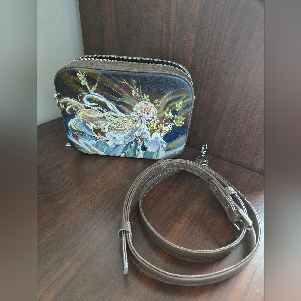 Elegant Black and Brown Women's Bag